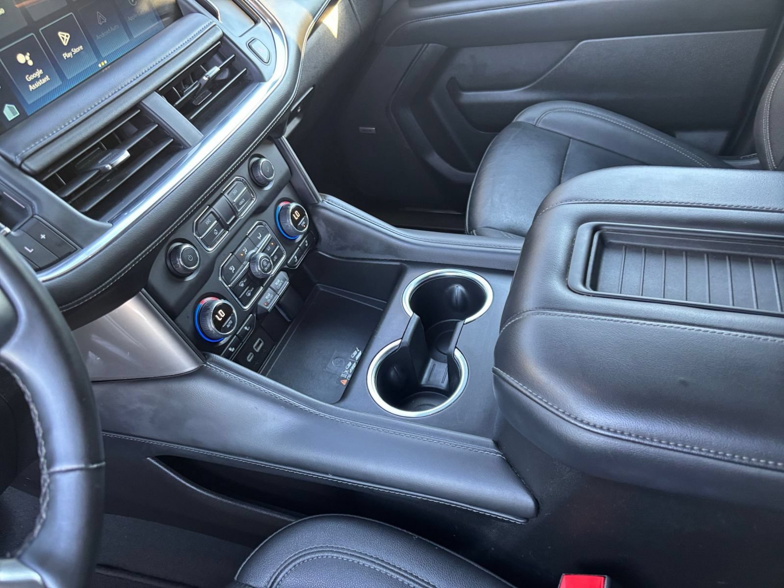 Used 2024 Chevrolet Tahoe LT w/ Luxury Package RWD image 44