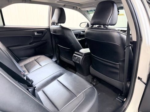 Used 2017 Toyota Camry XLE FWD image 29