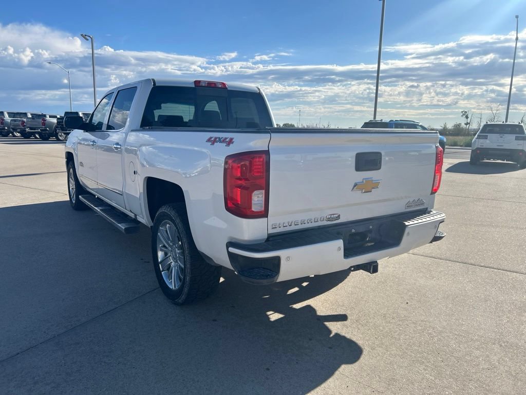 Used 2016 Chevrolet Silverado 1500 High Country w/ High Country Premium Package AWD/4WD image 3