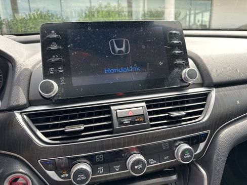 Used 2020 Honda Accord Touring image 13