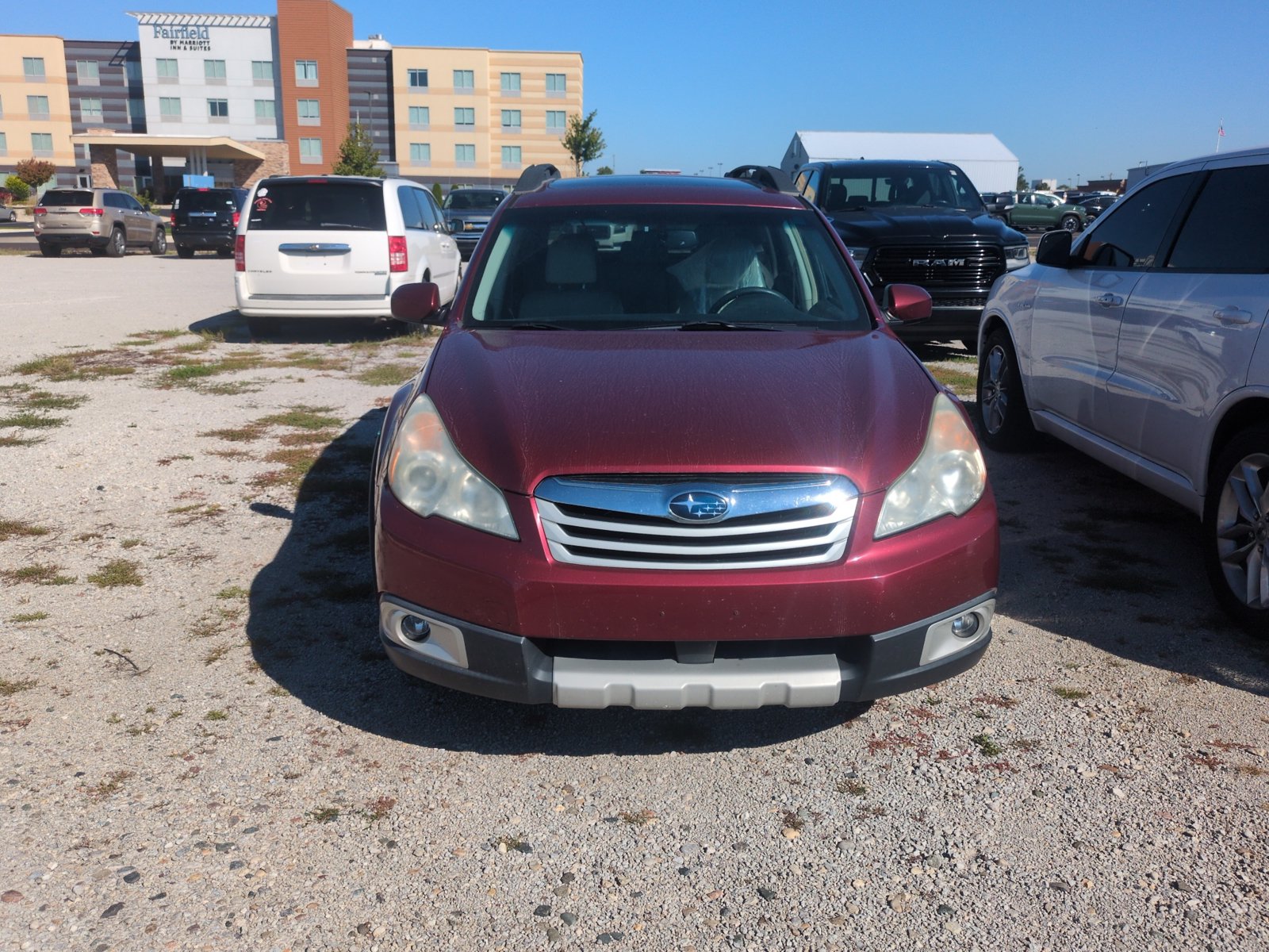 Used 2011 Subaru Outback 3.6R Limited w/ PWR Moonroof Pkg AWD/4WD image 2