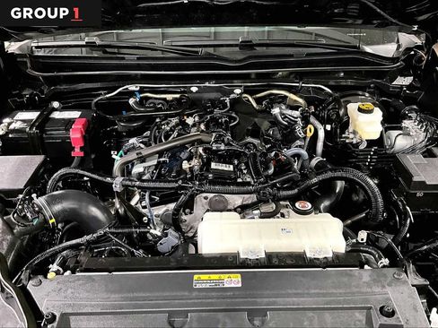 Certified 2025 Toyota Tacoma TRD Off-Road w/ TRD Off Road Upgrade Package AWD/4WD image 32