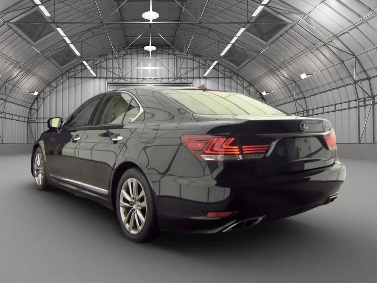 Used 2014 Lexus LS 460 AWD w/ Comfort Package image 3