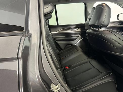 Used 2023 Jeep Grand Cherokee 4WD 4xe image 31
