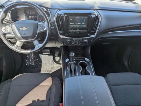 Used 2019 Chevrolet Traverse LT image 15