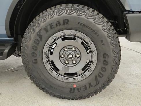 New 2025 Ford Bronco Outer Banks w/ Sasquatch Package image 24