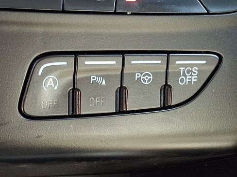Certified 2019 Ford Escape Titanium AWD/4WD image 25