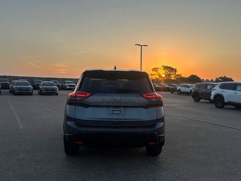 Certified 2024 Nissan Rogue S FWD image 20