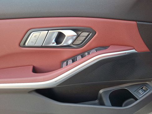 Used 2025 BMW 330i xDrive Sedan w/ M Sport Package image 12