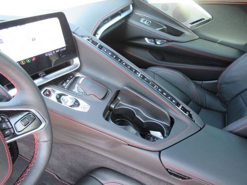 Used 2023 Chevrolet Corvette Stingray Premium Conv w/ Z51 Performance Package RWD image 18