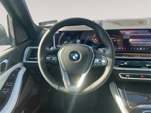 New 2026 BMW X5 xDrive40i w/ Climate Comfort Package image 12