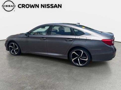 Used 2018 Honda Accord Sport image 5