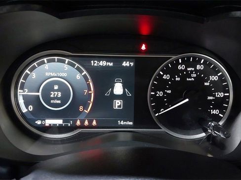 Used 2025 Nissan Versa SV w/ Trunk Package FWD image 22