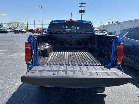 Used 2024 Chevrolet Colorado Z71 w/ Z71 Convenience Package 2 AWD/4WD image 7