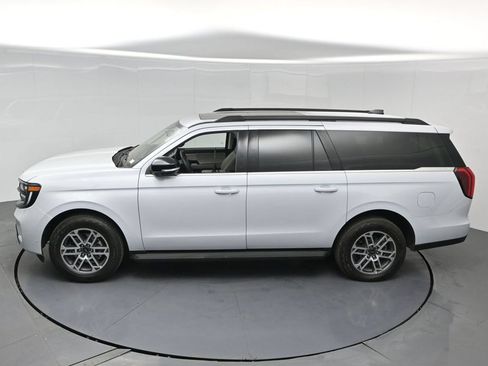 Used 2025 Ford Expedition Max Active AWD/4WD image 50