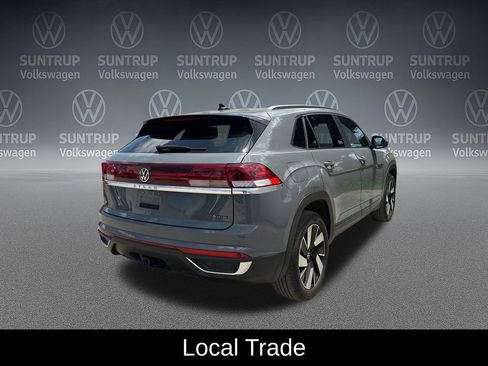 Used 2024 Volkswagen Atlas Cross Sport SE AWD/4WD image 6