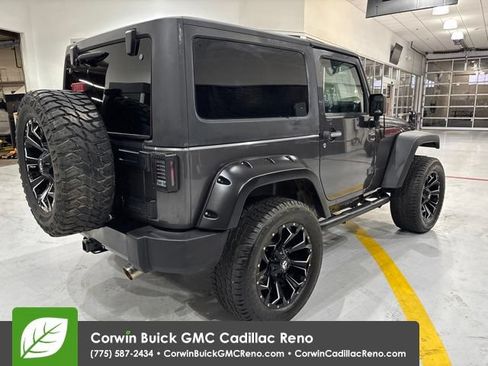 Used 2016 Jeep Wrangler Sport AWD/4WD image 6