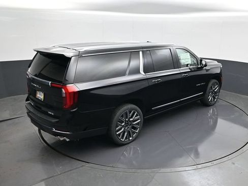 Certified 2026 GMC Yukon XL Denali Ultimate AWD/4WD image 18