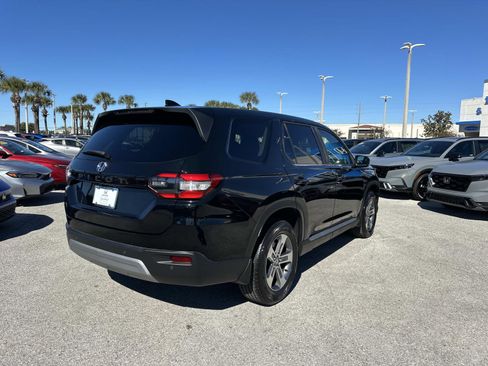 Certified 2024 Honda Pilot EX-L image 4