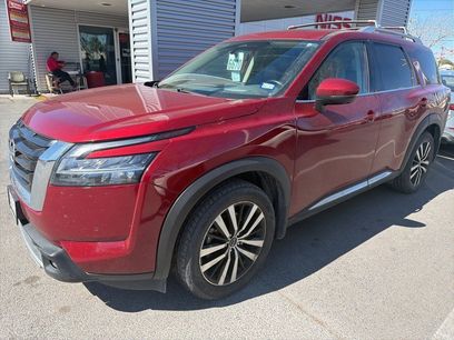 Used 2023 Nissan Pathfinder Platinum w/ Cargo Package