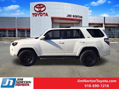 Used 2023 Toyota 4Runner SR5 Premium image 5
