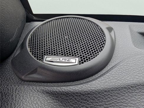 Used 2015 Jeep Wrangler Unlimited Sahara w/ Connectivity Group image 23