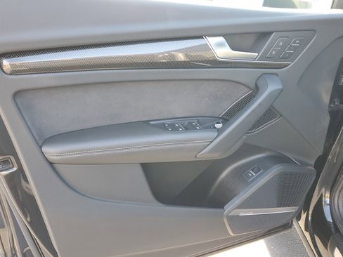 Used 2022 Audi SQ5 Premium Plus w/ Premium Plus Package image 17