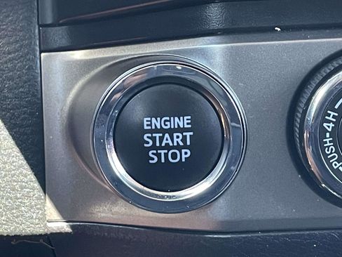 Used 2023 Toyota Tacoma SR5 AWD/4WD image 25
