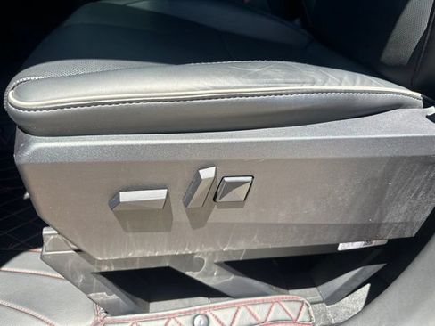 Used 2024 Tesla Cybertruck Cyberbeast AWD/4WD image 14