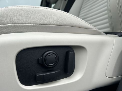 New 2026 Land Rover Discovery Dynamic SE AWD/4WD image 21