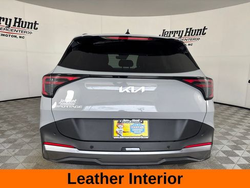 Used 2026 Kia Sportage EX w/ EX Panorama Roof Package FWD image 6