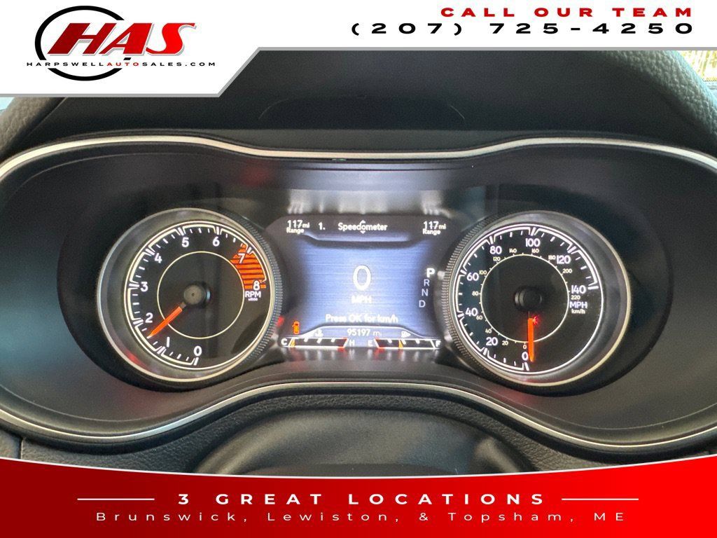 Used 2019 Jeep Cherokee Limited AWD/4WD image 16