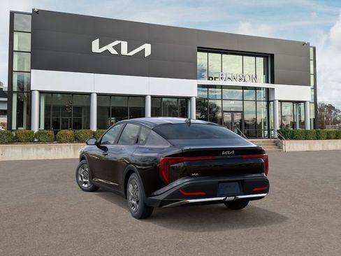 New 2026 Kia K4 LX image 5