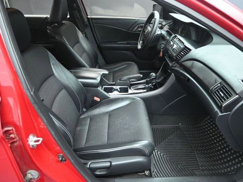 Used 2016 Honda Accord Sport image 33