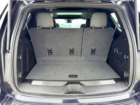 Used 2024 Chevrolet Tahoe Z71 w/ Luxury Package image 8