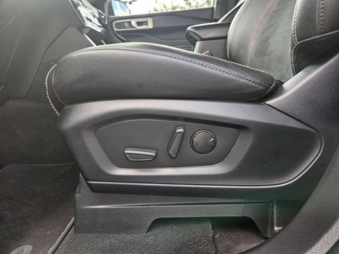 Used 2023 Ford Explorer ST image 13