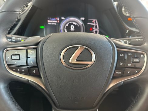 Certified 2023 Lexus ES 300h w/ Premium Package FWD image 27
