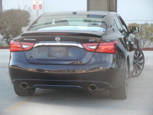 Used 2016 Nissan Maxima SR image 18