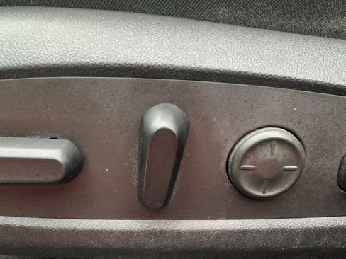 Used 2017 Buick LaCrosse Premium w/ Driver Confidence Package #2 image 13