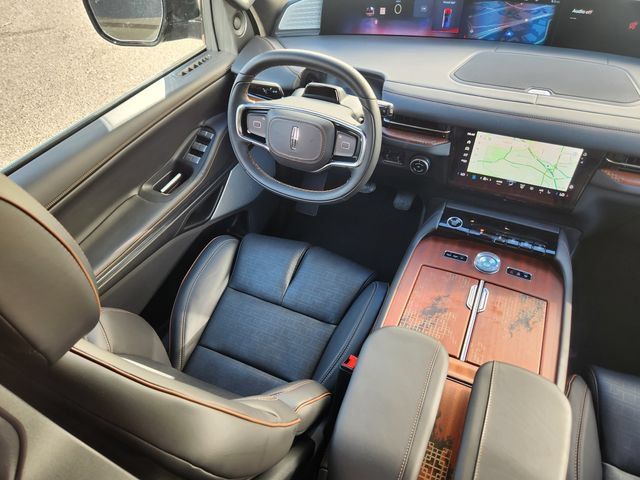 New 2027 Lincoln Navigator Black Label AWD/4WD image 10