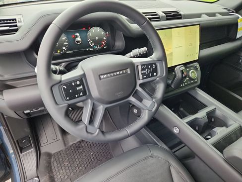 New 2026 Land Rover Defender 110 X-Dynamic SE AWD/4WD image 14