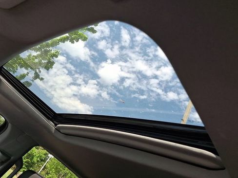 Used 2023 GMC Sierra 1500 Denali w/ Denali Reserve Package AWD/4WD image 11