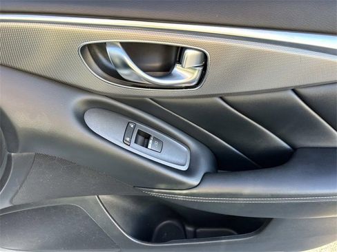 Used 2018 INFINITI Q50 Sport image 25