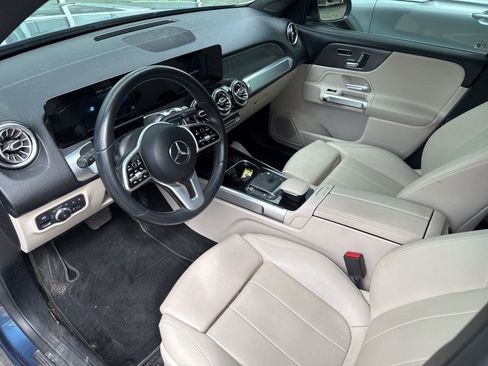 Used 2021 Mercedes-Benz GLB 250 4MATIC image 9