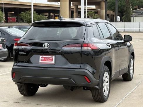 New 2026 Toyota Corolla Cross L FWD image 4