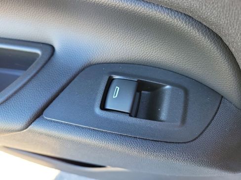 Used 2020 Chevrolet Equinox LT image 15