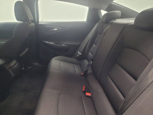 Used 2021 Chevrolet Malibu LS FWD image 18