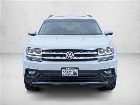Used 2020 Volkswagen Atlas SE w/ Panoramic Sunroof Package FWD image 2
