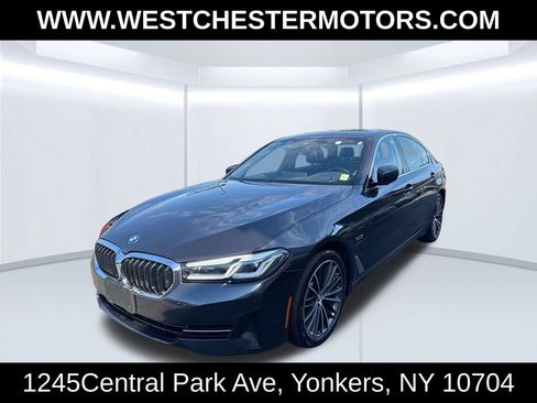 Used 2023 BMW 530e xDrive AWD/4WD image 1
