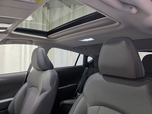 Certified 2025 Subaru Crosstrek 2.0i Premium image 24